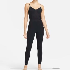 Nike Yoga Luxe DR-FIT 7/8 Jumpsuit
